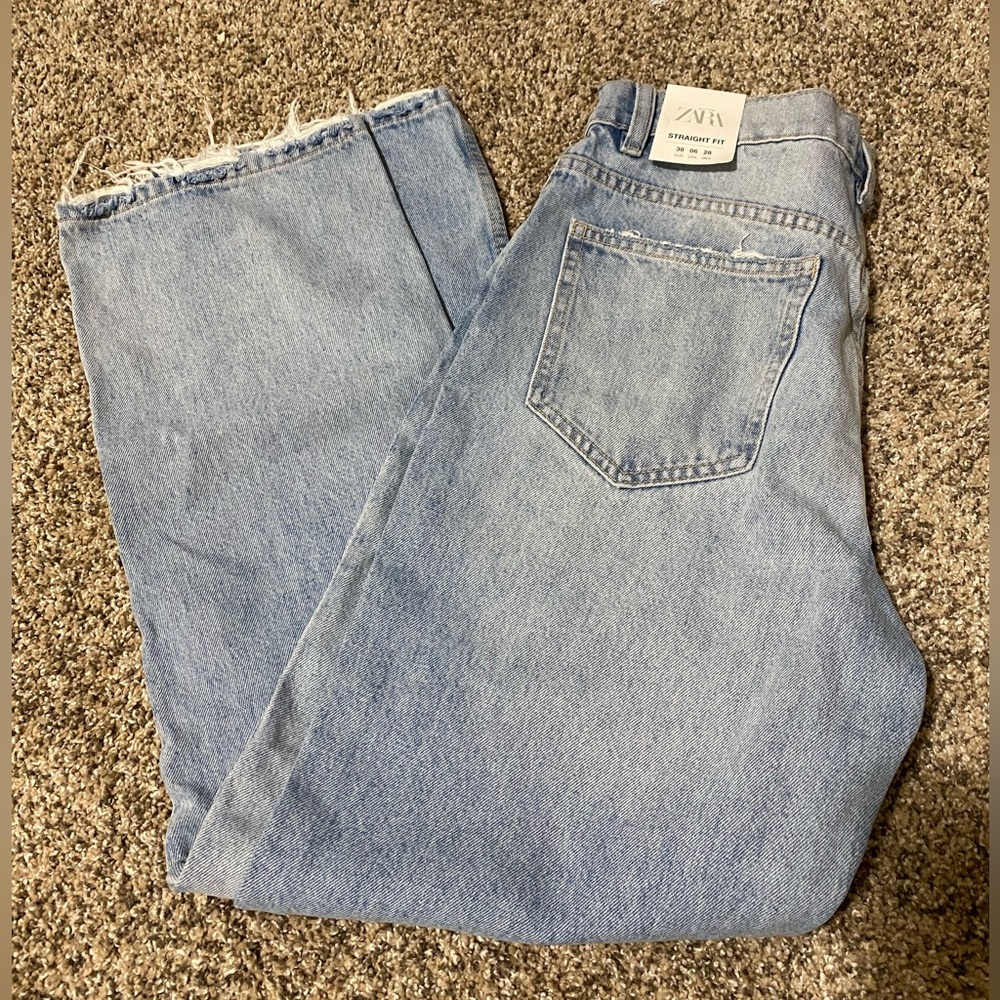 NWT Zara High Rise Straight Fit Jeans Size 38 US Size 6